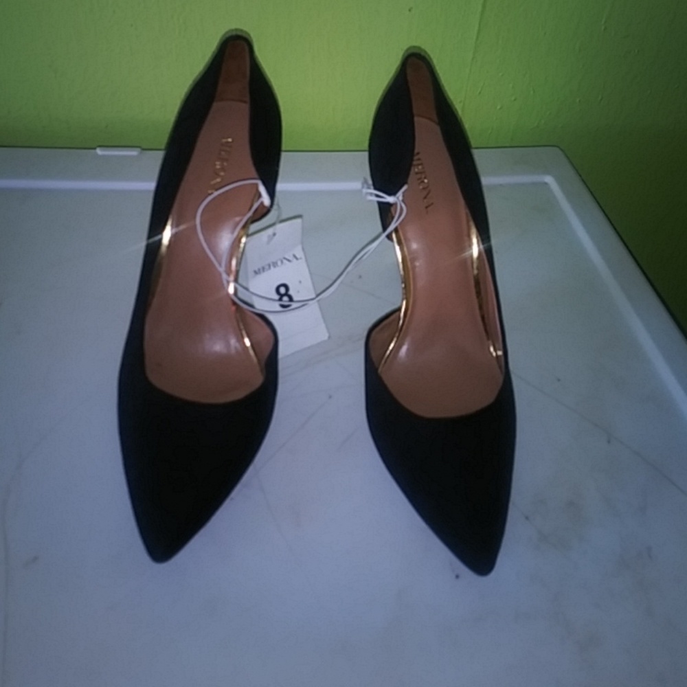 Shoe